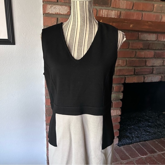 St. John Colorblock Knit Sleeveless Sheath Dress Black Taupe Sz 14 - Picture 2 of 9